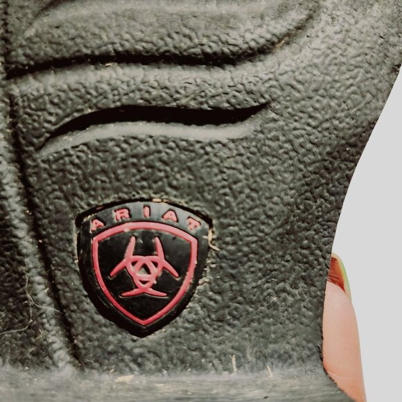 Ariat Youth Tombstone Skull Embroidered Cowboy Western boots Sz.12 (Little Kids) - Picture 8 of 11